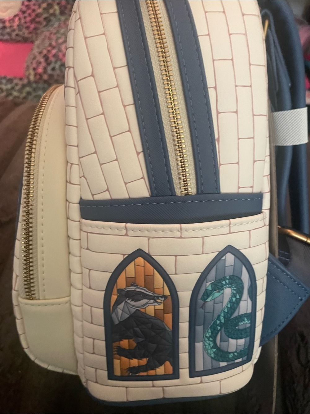 NEW Loungefly Harry Potter Hedwig Hogwarts Stained Glass Mini Backpack. NWT - Picture 3 of 4